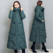 Women's Fashionable Thick Cotton padded Warm Snow Outerwear Windproof Hooded Jacket