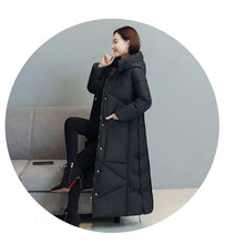 Women's Fashionable Thick Cotton padded Warm Snow Outerwear Windproof Hooded Jacket