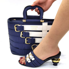 Latest Design Nigerian Women Shoes and Bag Set Plus Size Women Shoes 43 Ladies Dress Shoes and Bag for Party Wedding