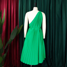CM.YAYA Women One Shoulder Sleeveless Big Swing Pleated Knee Length Dress 2023 Fashion Street Vestidos Sexy Chic Dresses
