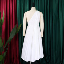 CM.YAYA Women One Shoulder Sleeveless Big Swing Pleated Knee Length Dress 2023 Fashion Street Vestidos Sexy Chic Dresses