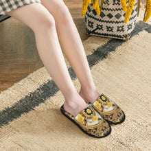 Custom Queen Of Absolutely Everything Gold Baroque Soft Memory Foam House Slippers Women Comfy Warm Anti-skid Sole Slipper
