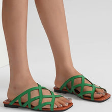 Slippers Woman New Summer Style Shoes Solid Color Woven Versatile Casual Sandals Thong Soft Sole Women Slippers Slides Women