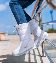 Winter women's Warm Plush Mid-calf Waterproof Snow Boot