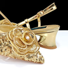 QSGFC Shiny Gold Color Shoes and Bag Elegant Handbags and Medium Heel Shoes Beautiful Handmade Flowers For Wedding Party