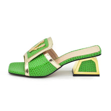 New Ladies Dress Shoes Decorated with Appliques Closed Toe Heels Ladies Shoes and Sandals Luxury Brand Shoes Women Wedding Pumps