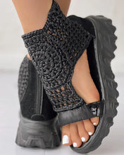 2024 Hot Seller New Gold Knitted Sandals for Women Braided Elastic Summer Shoes Mesh Flat Bottom Hollow Out Female Sandals