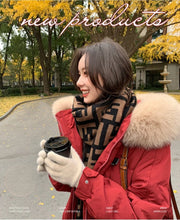 Women's Large Fur Collar Hooded Warm Thick Padded Parka Jacket