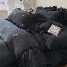 3pcs Rose Embroidered Duvet Cover Set (1*Duvet Cover + 2*Pillowcase, Without Core), Princess Style Lace Bedding Set