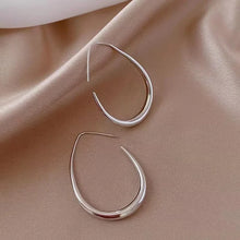 Hot Sale Geometric Oval Hoop Earrings for Women Simple Desgin Earrings Party Wedding Fashion Jewelry Accessories