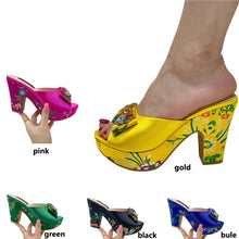 2023 Italian Designer Sandals Fashion Faux Embroidery Pattern Rhinestone Italian Design Ladies Wedding Shoes 10cm High Heels