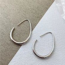 Hot Sale Geometric Oval Hoop Earrings for Women Simple Desgin Earrings Party Wedding Fashion Jewelry Accessories