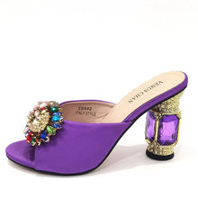 Nigeria Popular New Elegant Red Color Chunk Heels Sandals for Simple And Versatile Exquisite Party Shoes And Bag Set