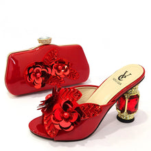 Arican New Arrival Speical Narrow Band and Cross-tied Style Italian Design Ladies Shoe and Bag Set in Gold Color for Party