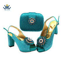 2022 Sweet  Special Design Women Crystal Style African Ladies Party Shoes Matching Bag in Magenta Color