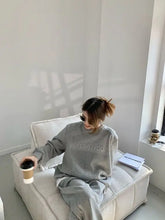 Women's Purple Sports Suit Spring And Autumn 2023 New Casual Fashion Style Loose Long Sleeve Sweater Tops Pants 2 Two Piece Set
