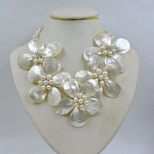 new !!  Latest Design Shell Flowers Wedding Crystal Necklace Women Fashion Necklace  20