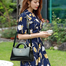 KAIDIFEINIROO Kangaroo Brand Alligator Pu Leather Shoulder Crossbody Bag Clutch Hand Bags for Mother Small Women Handbags New