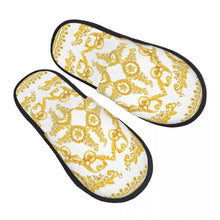 Custom Queen Of Absolutely Everything Gold Baroque Soft Memory Foam House Slippers Women Comfy Warm Anti-skid Sole Slipper