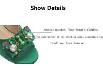 2023 Italian Designer Sandals Fashion Faux Embroidery Pattern Rhinestone Italian Design Ladies Wedding Shoes 10cm High Heels