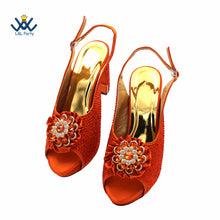 2022 Sweet  Special Design Women Crystal Style African Ladies Party Shoes Matching Bag in Magenta Color
