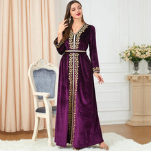 Ramadan Luxury Muslim Fashion Bat Sleeve Moroccan Turkiye Dubai Dress Middle East Arab Dress Sequins Golden Velvet Long Dress