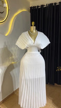 CM.YAYA Women Short Sleeve V-neck Elegant Long Pleated Dress 2025 Sweet Holiday Beach Evening Sexy Girl Party Dresses Vestidos