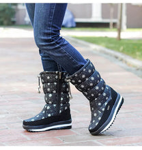 Winter women's Warm Plush Mid-calf Waterproof Snow Boot