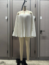 Women's Sexy One Shoulder Pleated Chiffon Long Sleeve Shorts 2 Piece Fashion Loose Shawl Sleeves Elegant Female Beach Shorts Set