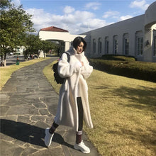 Women's Lamb Fur Coat Warm Autumn Winter Outerwear Jacket