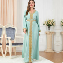 Ramadan Luxury Muslim Fashion Bat Sleeve Moroccan Turkiye Dubai Dress Middle East Arab Dress Sequins Golden Velvet Long Dress