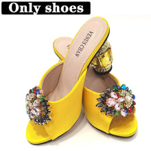 2022 Yellow Color Luxury Rhinestone Heel Fashion Party Women's High Heels Elegant Evening Sandals Wedding Bags and Shoes with