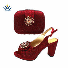 2022 Sweet  Special Design Women Crystal Style African Ladies Party Shoes Matching Bag in Magenta Color