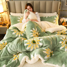 Winter Bedding Thick Quilt Blanket Thick Warm Flannel Fleece Comforter for Cold Nights