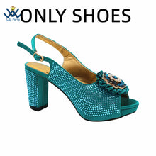 2022 Sweet  Special Design Women Crystal Style African Ladies Party Shoes Matching Bag in Magenta Color