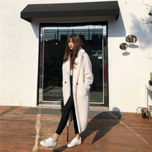 Women's Lamb Fur Coat Warm Autumn Winter Outerwear Jacket