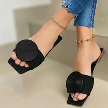 2023Woman Summer Flat Sandals Plus Size Round Buckle Solid Flats Female Casual Slippers Ladies Women Fashion Beach Shoes