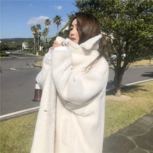 Women's Lamb Fur Coat Warm Autumn Winter Outerwear Jacket