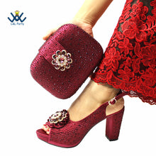 2022 Sweet  Special Design Women Crystal Style African Ladies Party Shoes Matching Bag in Magenta Color