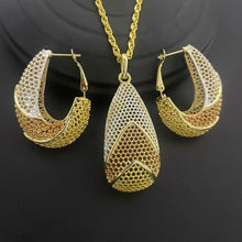 24K Gold-plated Two Piece Copper Jewelry Set India Dubai Jewelry Gold Warped Geometry Necklace Earrings