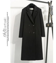 Women's Winter Classic Black Woolen Mid-Length Woolen Blend Overcoat