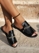 Large Flat Bottomed Straight Chain Slippers for Women in Summer 2024, Wearing Stone Patterned Beach Sandals for Outdoor Wear