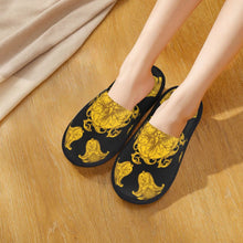 Custom Queen Of Absolutely Everything Gold Baroque Soft Memory Foam House Slippers Women Comfy Warm Anti-skid Sole Slipper