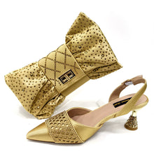2025 New Elegant Nigerian Women’s Wine Colour Heeled Shoes and Rhinestone Handbag Set – Italian Design for Parties and Weddings