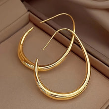 Hot Sale Geometric Oval Hoop Earrings for Women Simple Desgin Earrings Party Wedding Fashion Jewelry Accessories