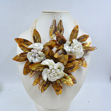 new !!  Latest Design Shell Flowers Wedding Crystal Necklace Women Fashion Necklace  20