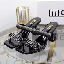 Womens Slippers with Middle Heel Open Toes Anti Slip Rhinestones Chain Buckle 2025 New Summer Outdoor PU Fashion Slippers