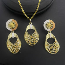 24K Gold-plated Two Piece Copper Jewelry Set India Dubai Jewelry Gold Warped Geometry Necklace Earrings