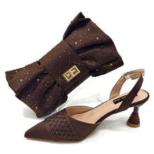 2025 New Elegant Nigerian Women’s Wine Colour Heeled Shoes and Rhinestone Handbag Set – Italian Design for Parties and Weddings