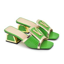 New Ladies Dress Shoes Decorated with Appliques Closed Toe Heels Ladies Shoes and Sandals Luxury Brand Shoes Women Wedding Pumps